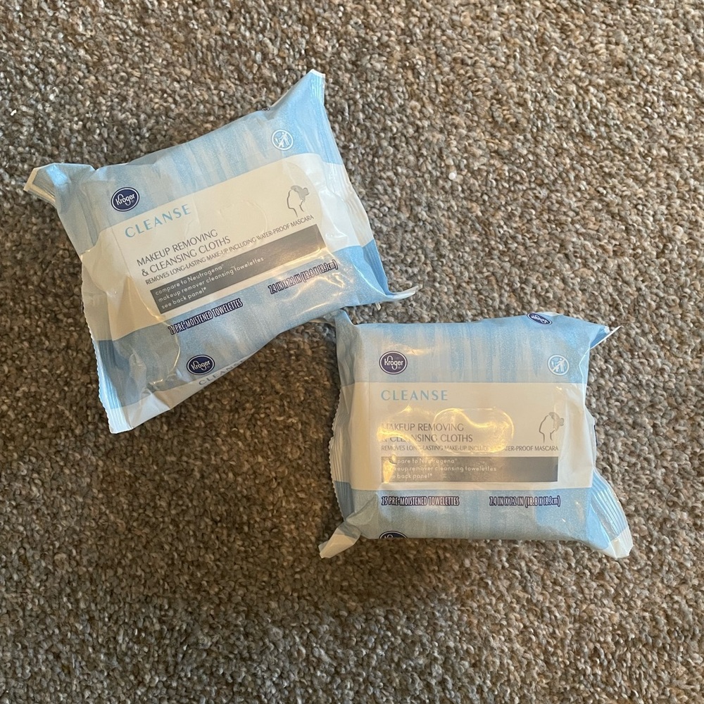 🌺5/$15!! Makeup cleansing wipes